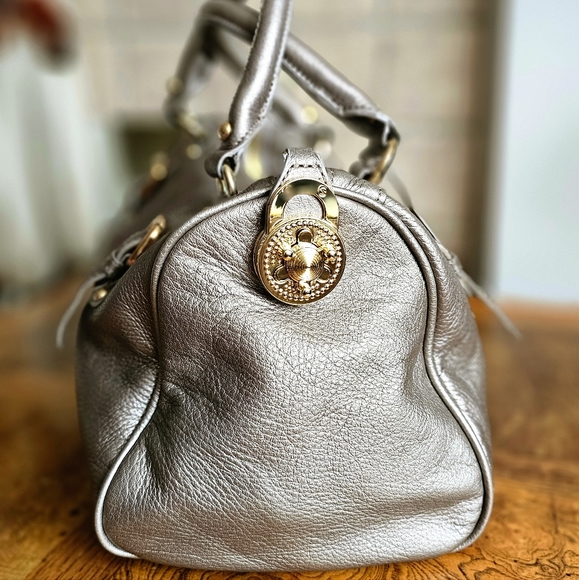 STEVEN by Steve Madden metallic taupe leather purse. - Picture 4 of 15